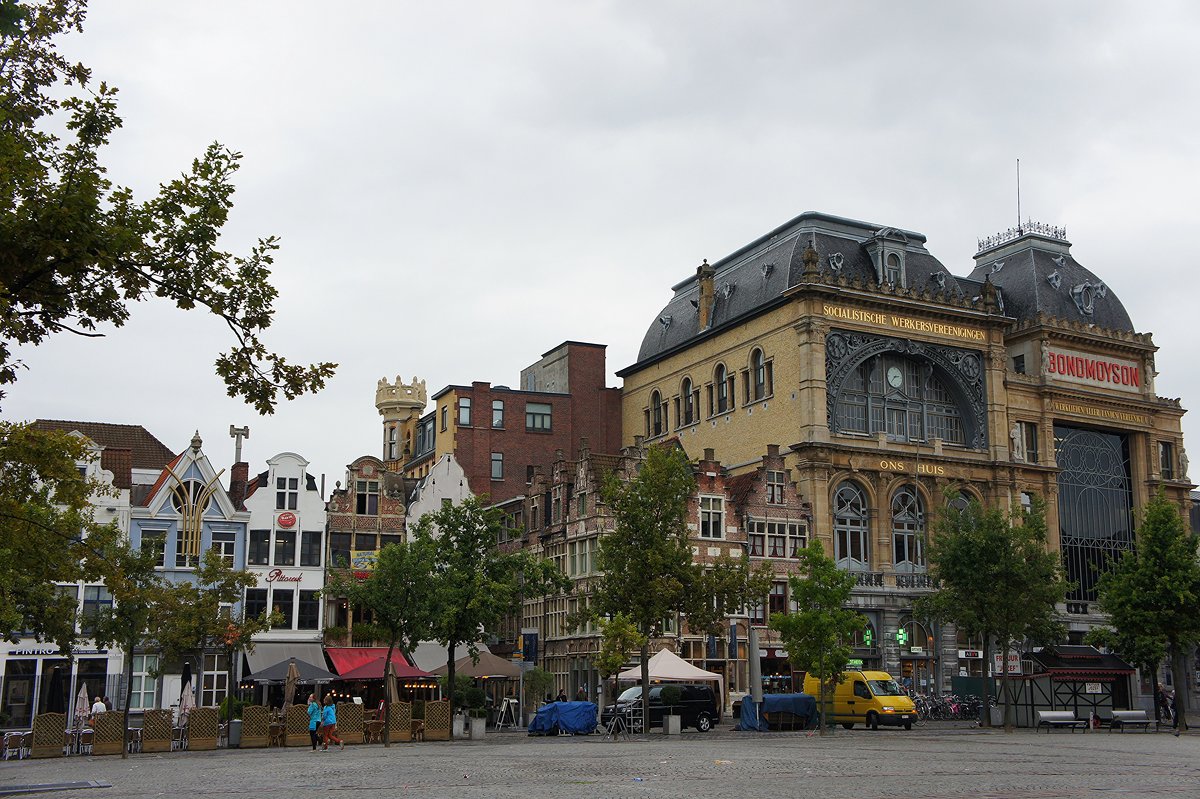 Площадь "Пятничный рынок" (Vrijdagmarkt) - Елена Павлова (Смолова)