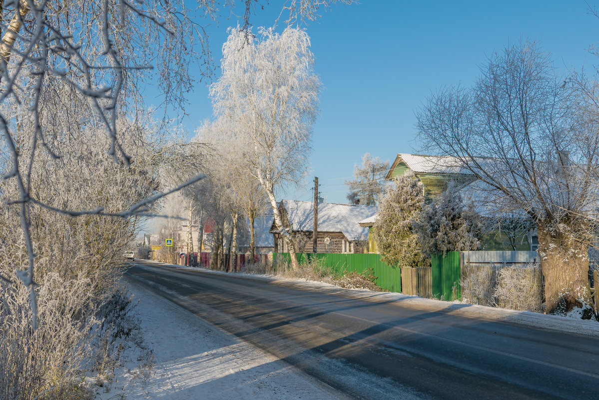 "...И ты печальная сидела — А нынче… погляди в окно !" - Михаил "Skipper" "...И ты печальная сидела — А нынче… погляди в окно !" - Михаил "Skipper"