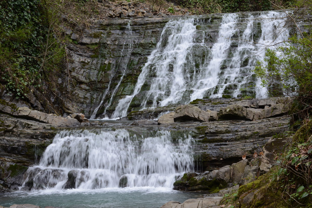 Водопады - Руслан Сасонов