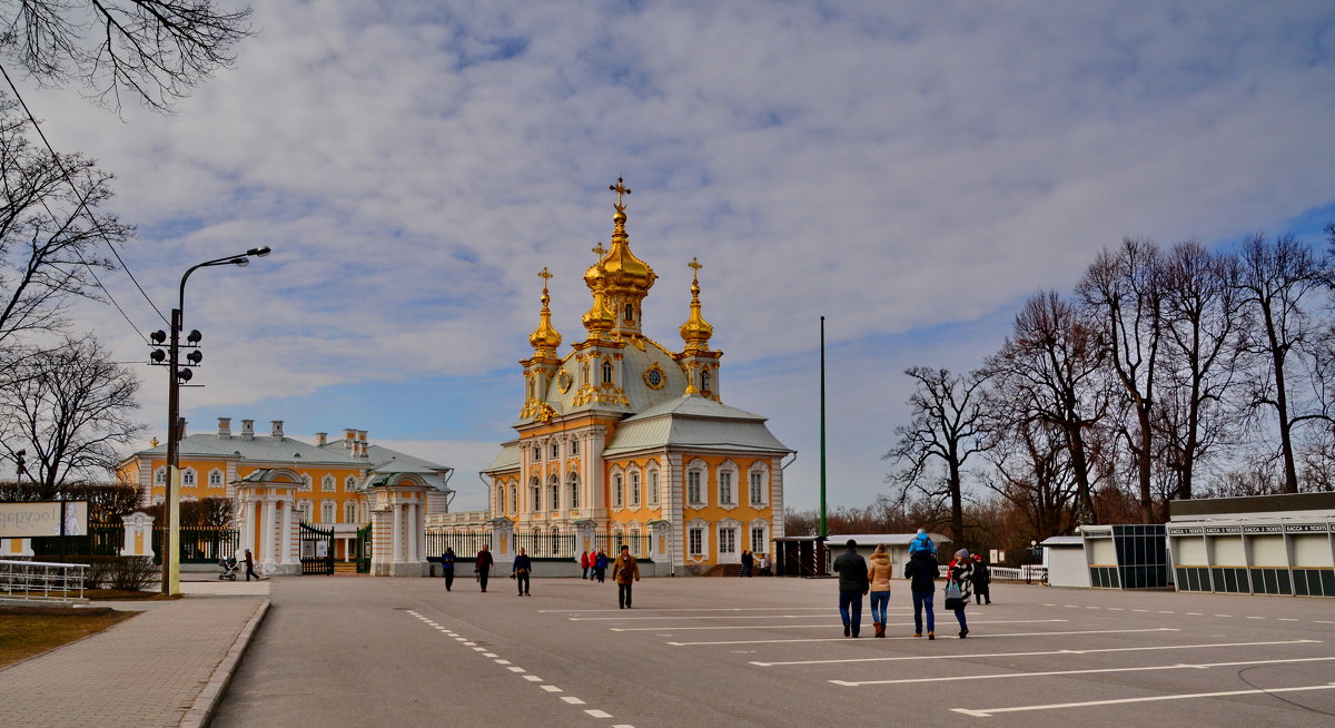 перед входом в парк - Валентина Папилова