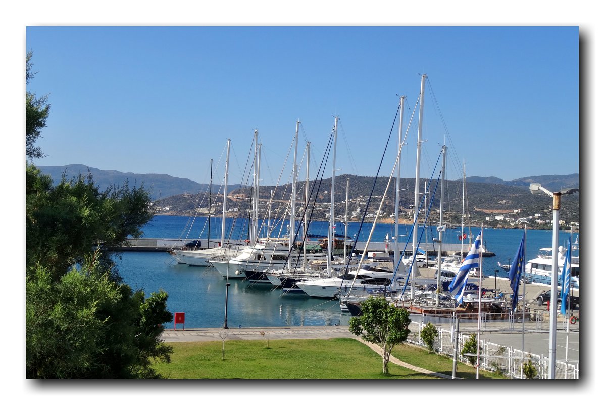 В порту. - Чария Зоя 