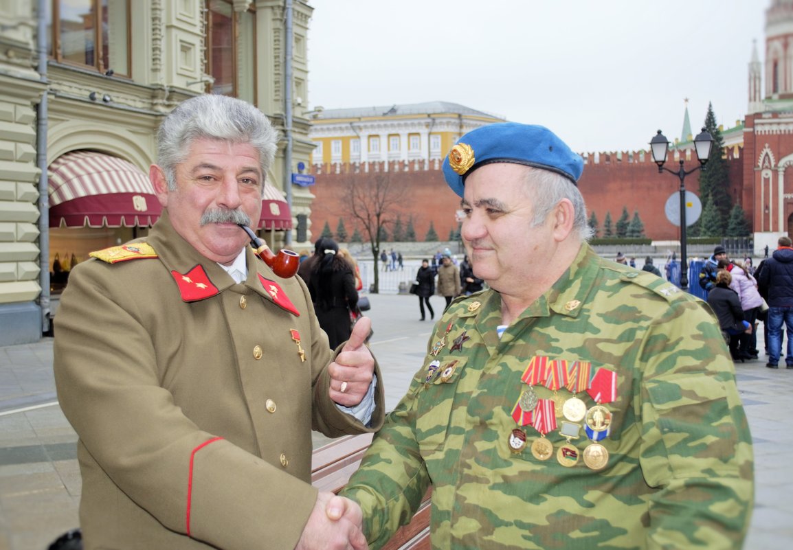 С вождем народов - Иван Нищун С вождем народов - Иван Нищун