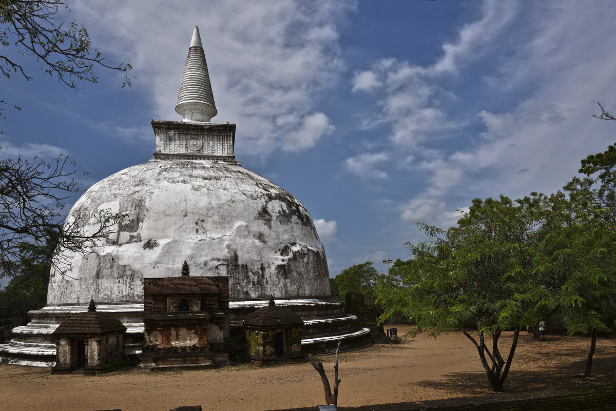 Храм Полоннарува. Цейлон. Temple Polonnaruwa. Ceylon. - Юрий Воронов