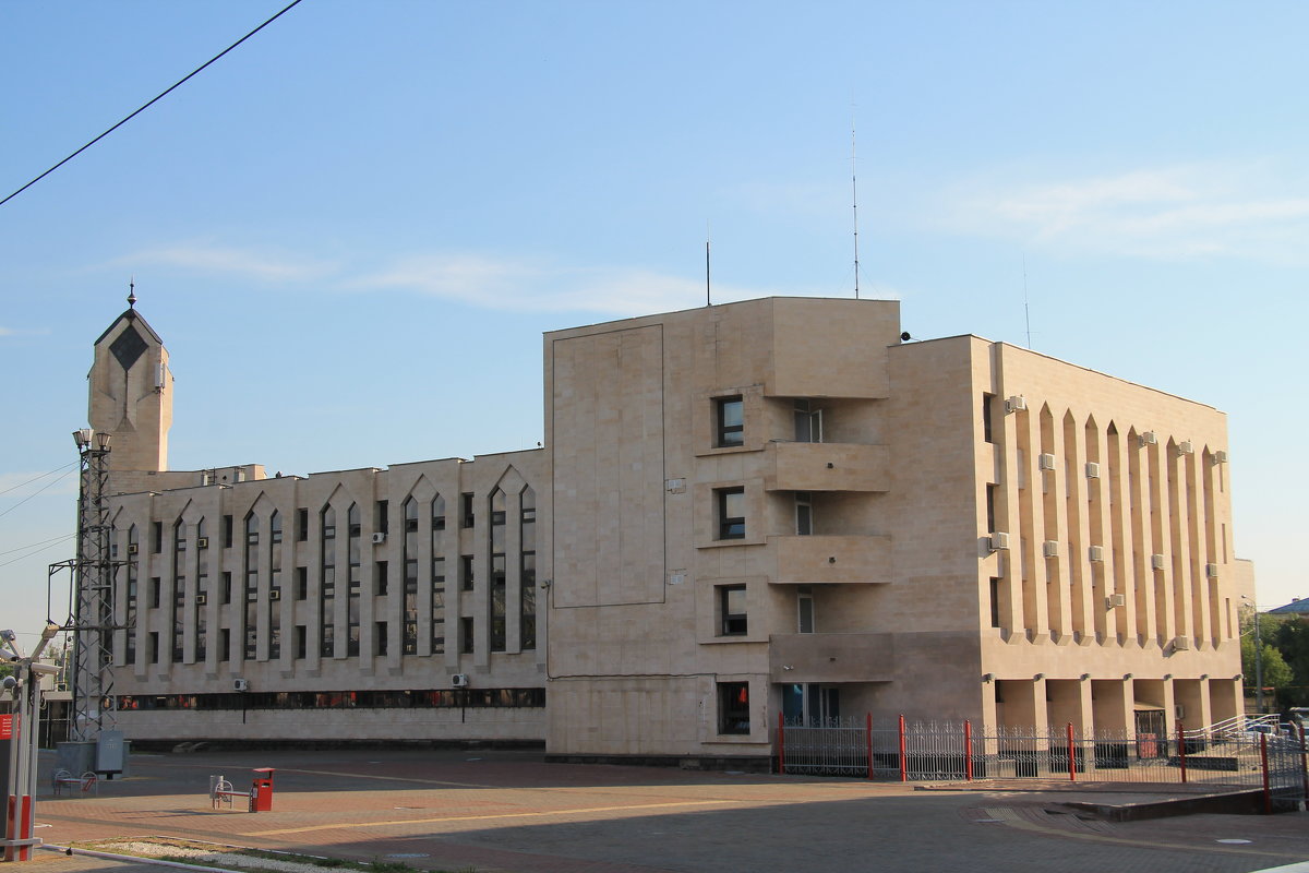 На вокзале в Казани. - Олег Афанасьевич Сергеев На вокзале в Казани. - Олег Афанасьевич Сергеев