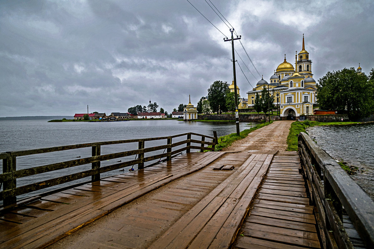 Путь по дамбе на озере. Селигер к святому месту. - Алла ************