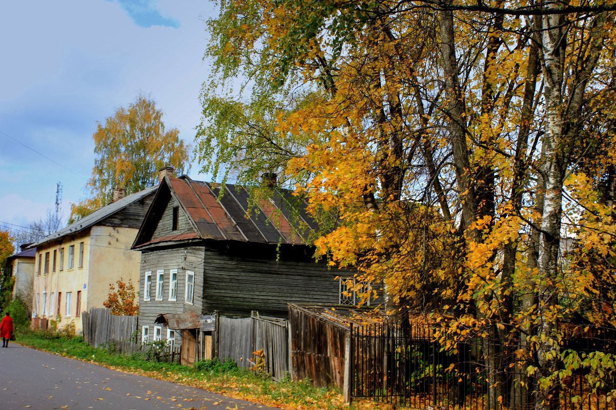 осень на улицах старого города - Сергей Кочнев