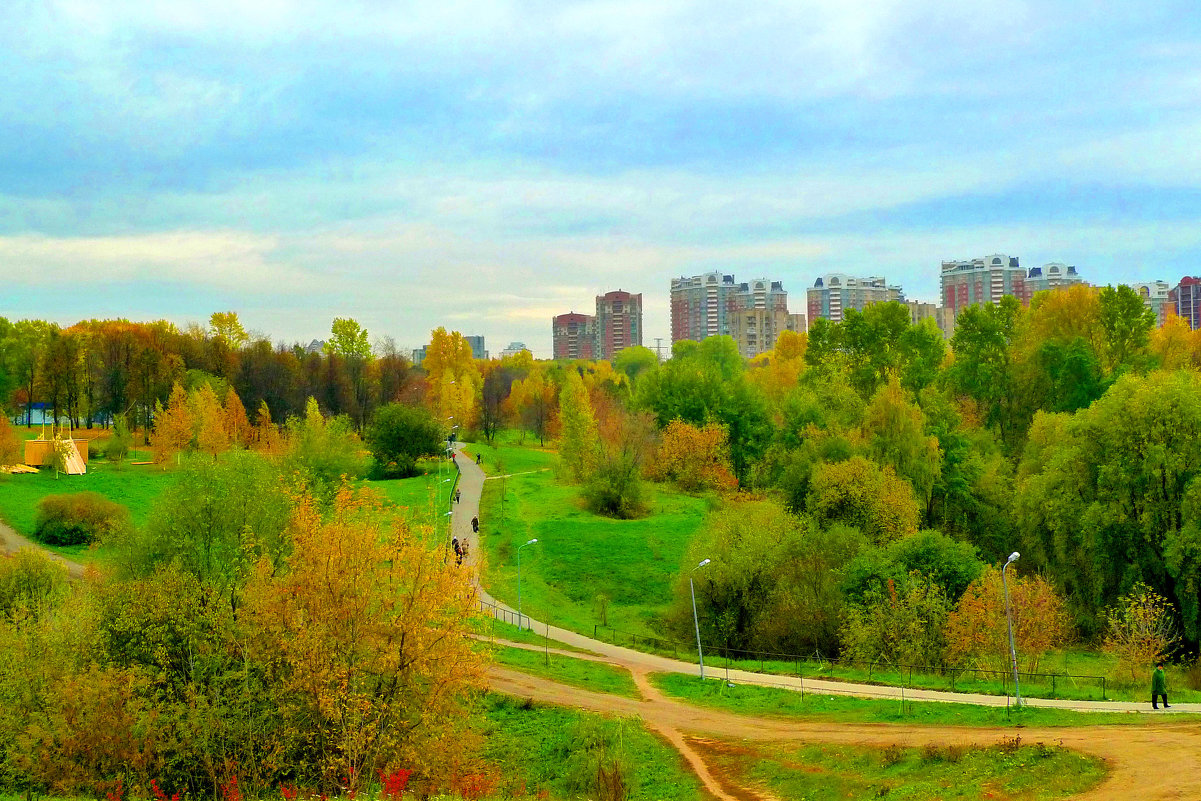 Осенняя дорожка. - Александр Атаулин