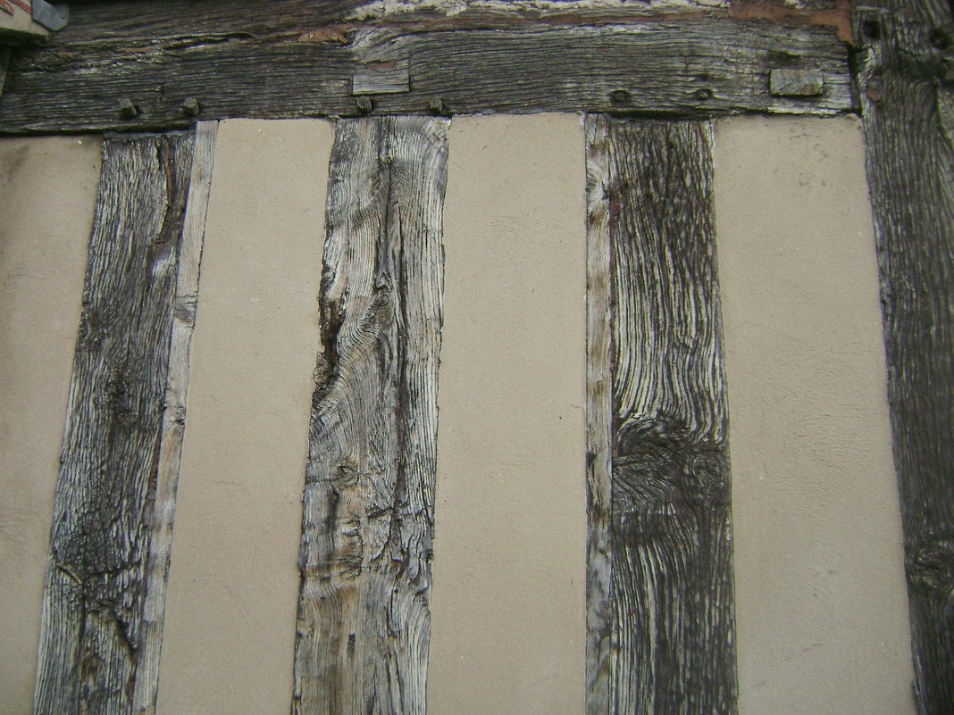 Дубовые балки дома Шекспира. - Марина Домосилецкая Дубовые балки дома Шекспира. - Марина Домосилецкая