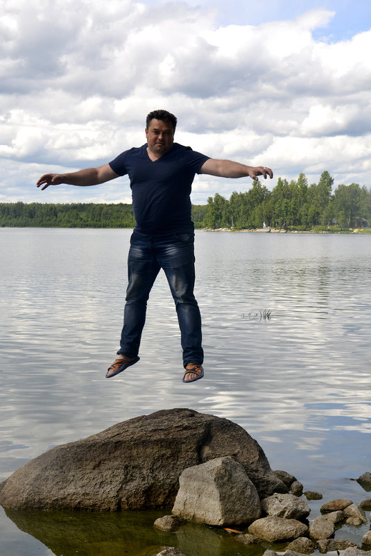 Невесомость и я парю... - Дмитрий Петренко Невесомость и я парю... - Дмитрий Петренко