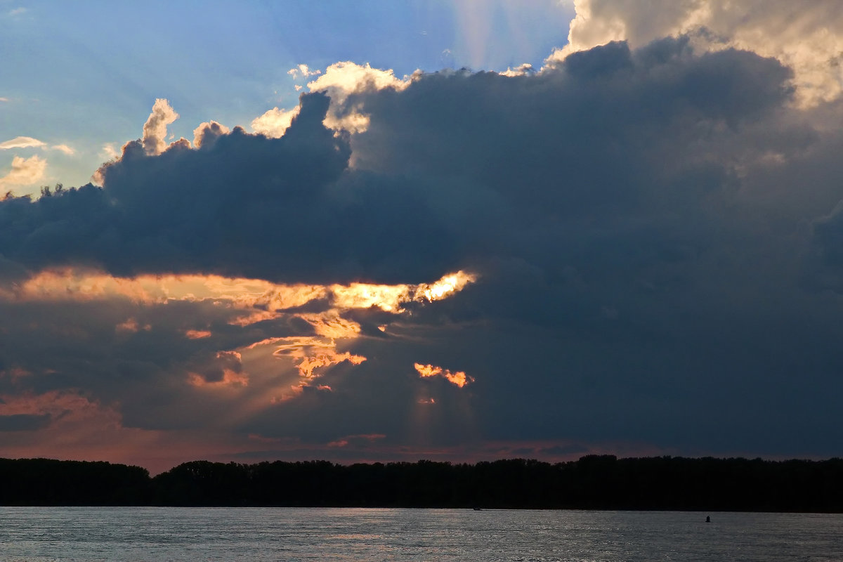 тучка сердится - leoligra тучка сердится - leoligra