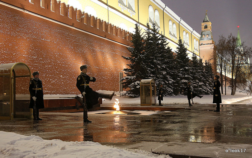 счастливого Нового Года - Олег Лукьянов