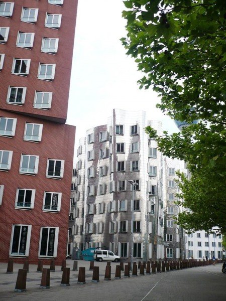 Düsseldorf, Medienhaven - Раиса Шиллимат