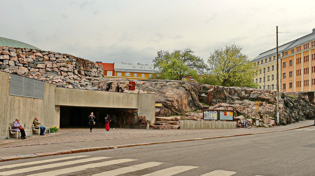 Церковь в скале - Олег Попков