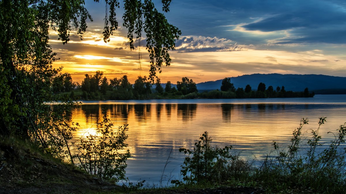 evening at the lake - Dmitry Ozersky