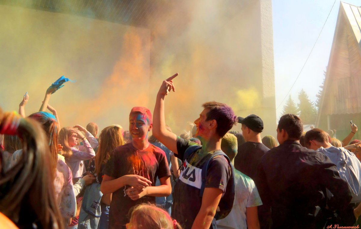 Весёлый праздник Холи в сентябре.. - Андрей Заломленков Весёлый праздник Холи в сентябре.. - Андрей Заломленков