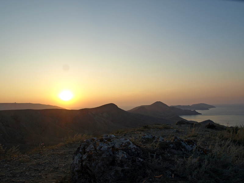 Рассвет в бухте"Тихая" - Юрий Кальченко Рассвет в бухте"Тихая" - Юрий Кальченко