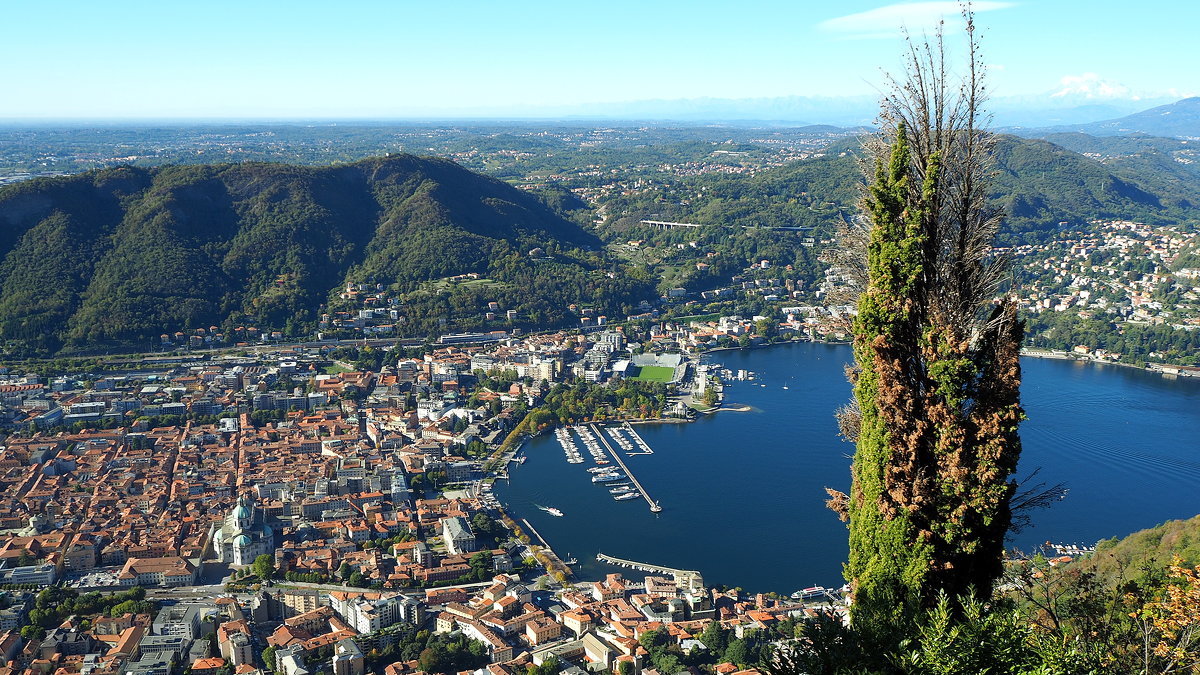 Lago di Como Oзеро Комо, город Como Италия - wea *