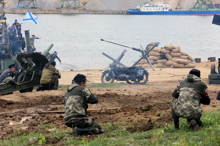 Реконструкция боя в день ВМФ в парке Северное Тушино. - Жанна Кедрова