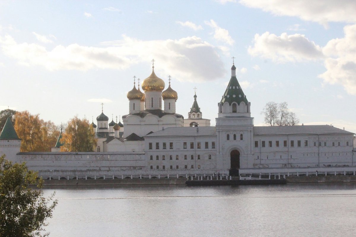 Ипатьевский монастырь. г. Кострома - Елена Верховская