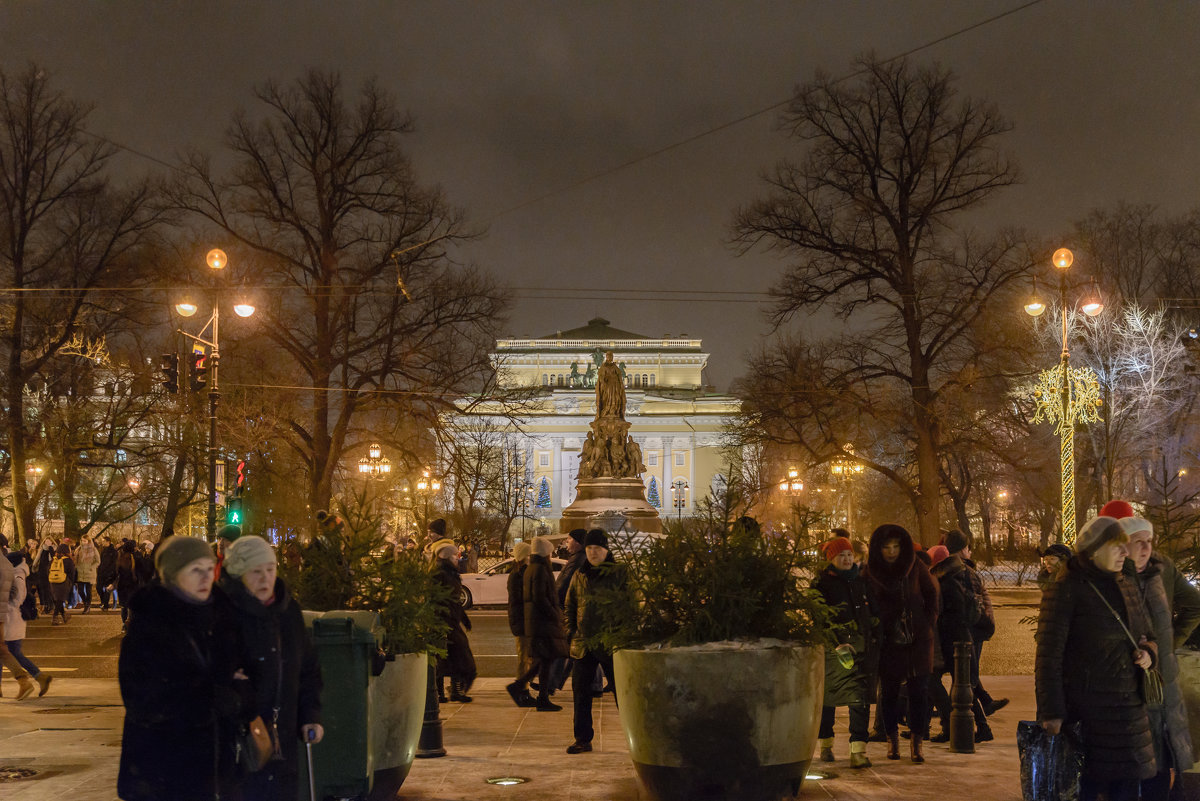 Вид Александринского театра с Малой Садовой - Виктор Орехов