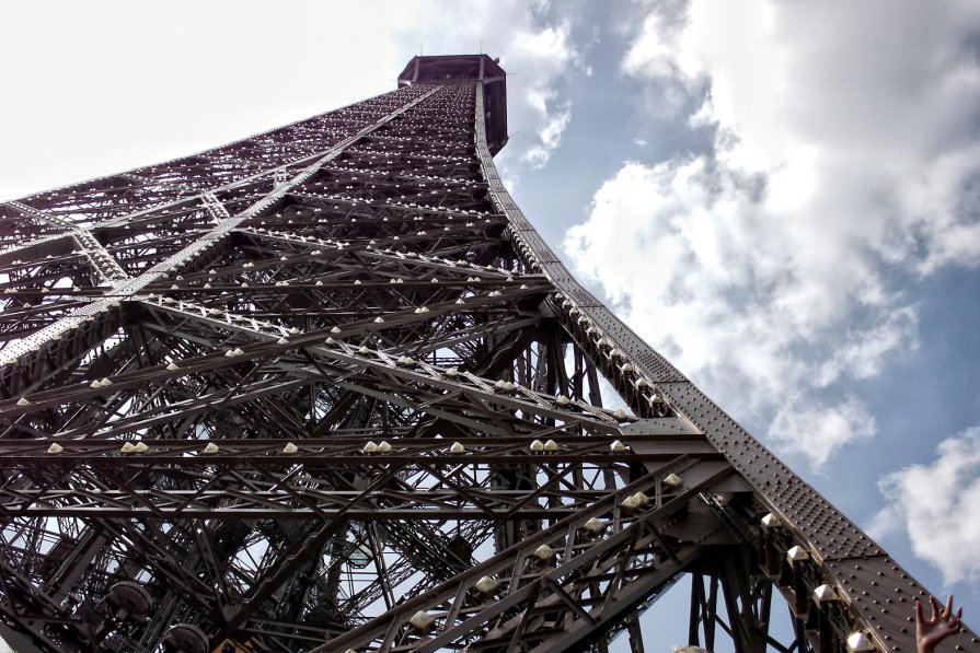 la tour Eiffel - Eugene Genemed Medvedev