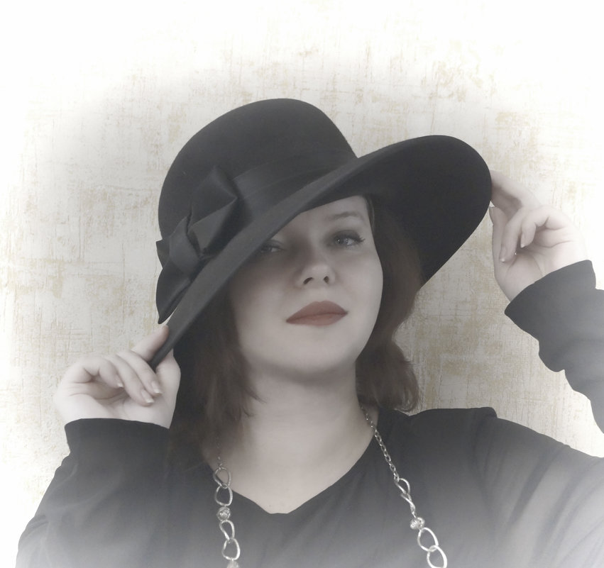 девушка в шляпе - Swjatoslaw девушка в шляпе - Swjatoslaw