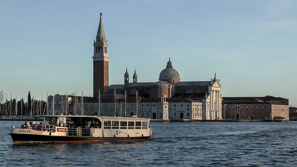 Venezia. Chiesa di San Giorgio Maggiore e Chiostri. - Игорь Олегович Кравченко