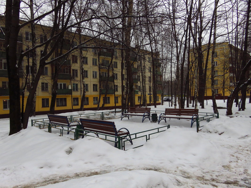 Март в городе - Андрей Лукьянов