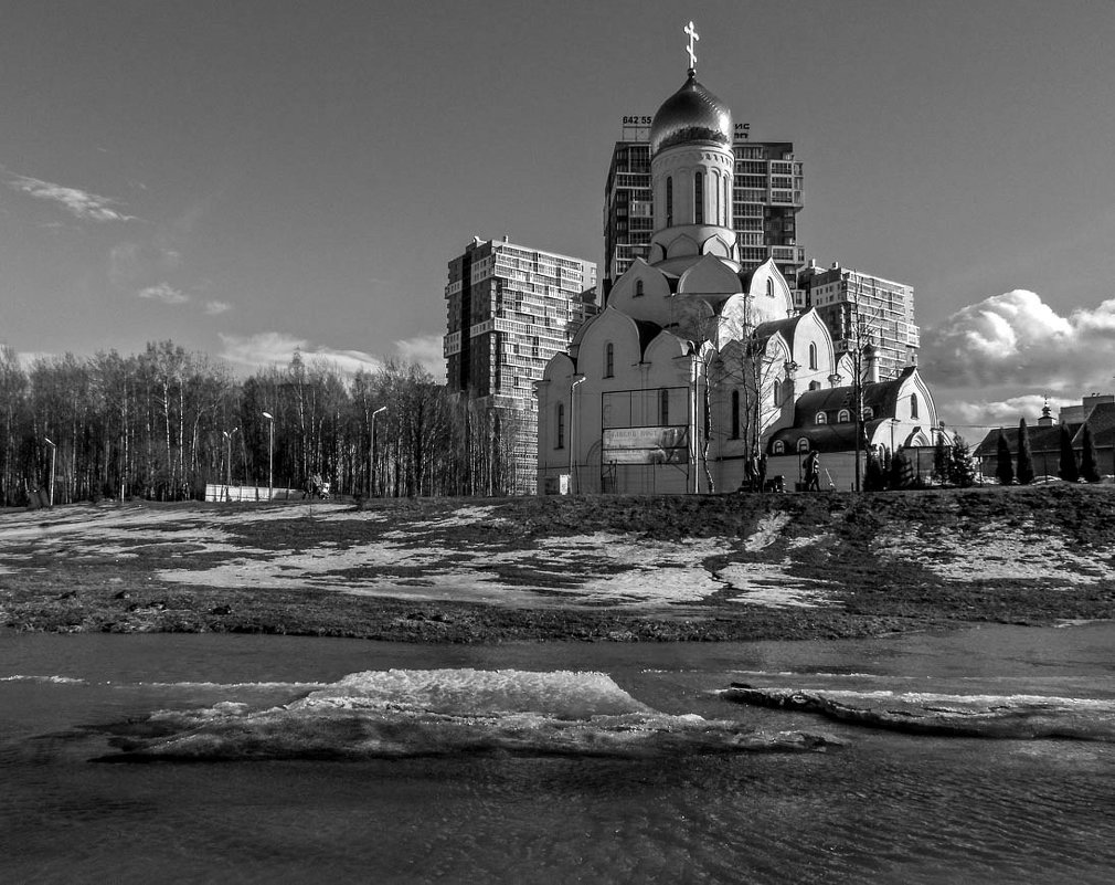 1.Весенние контрасты - Юрий Велицкий