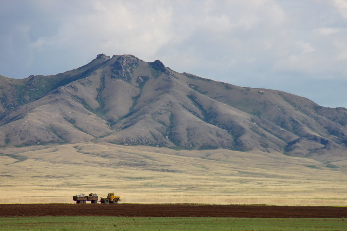 По дороге в Баян. - Штрек Надежда По дороге в Баян. - Штрек Надежда