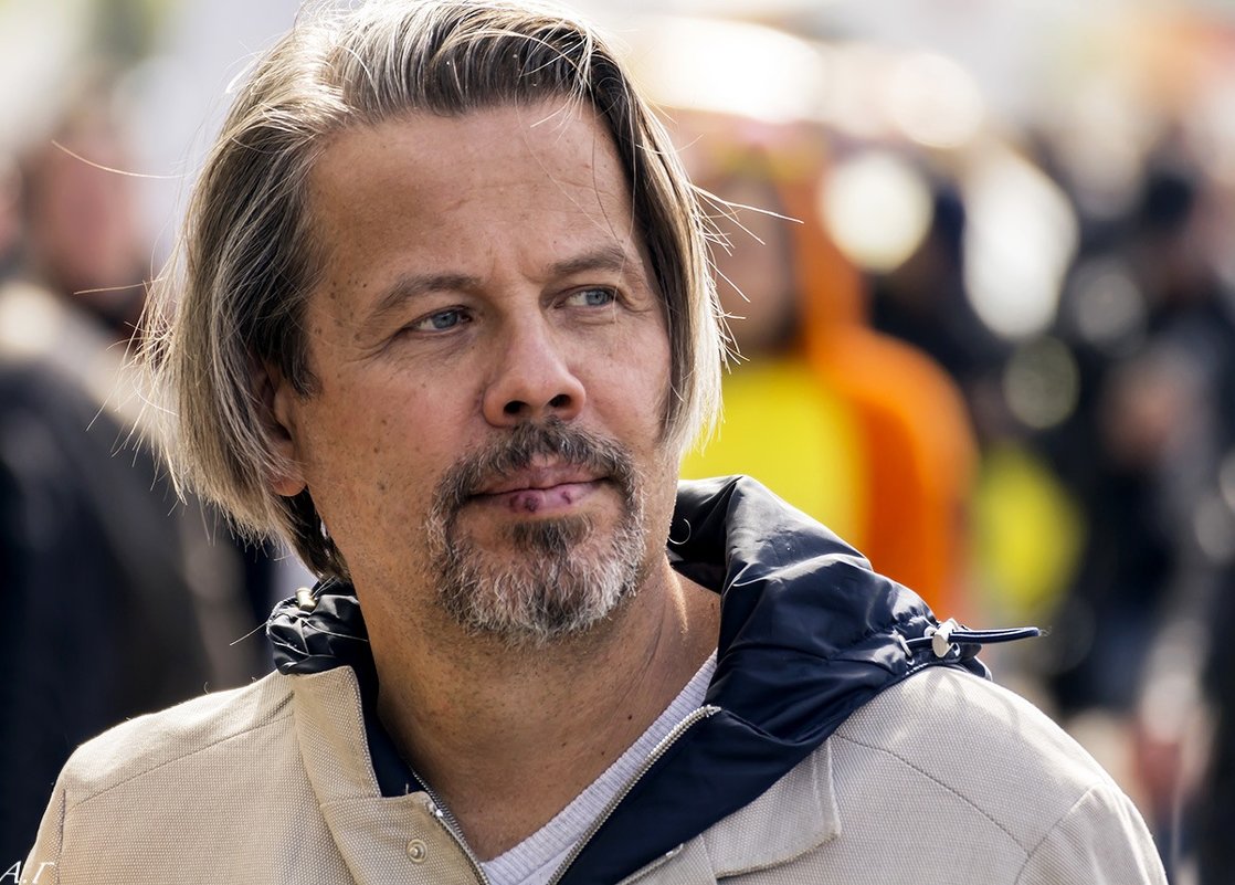 *** - Александр 