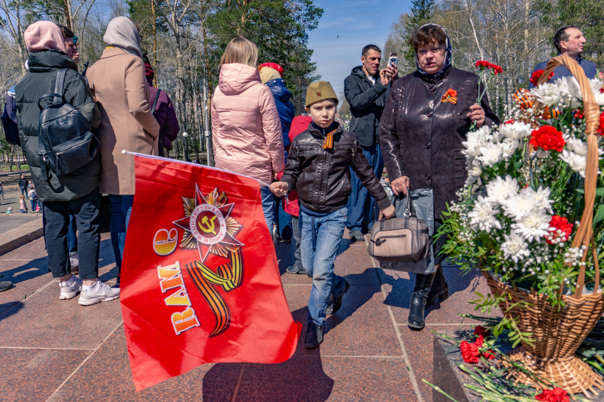 ТОМСК-19 ДЕНЬ ПОБЕДЫ - Галина Щербакова