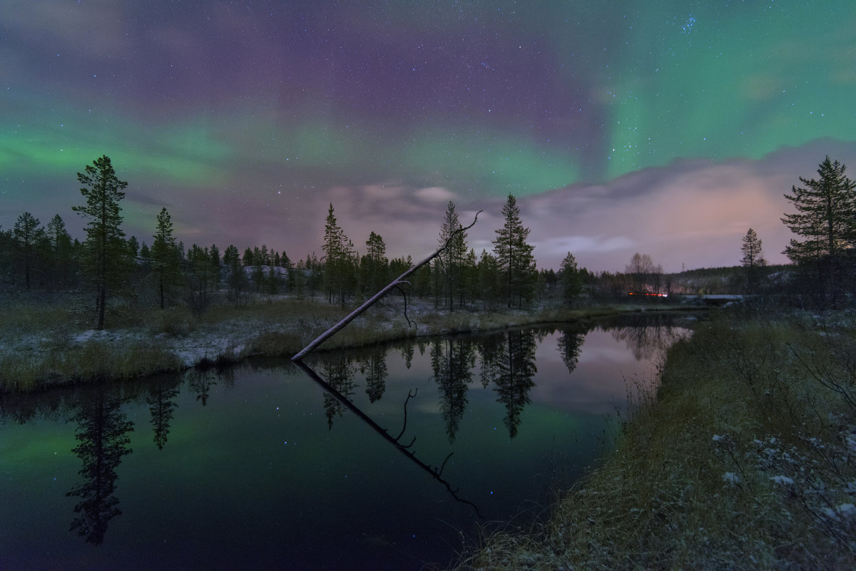 из серии "За Северным Сиянием" - Евгений Молчановский