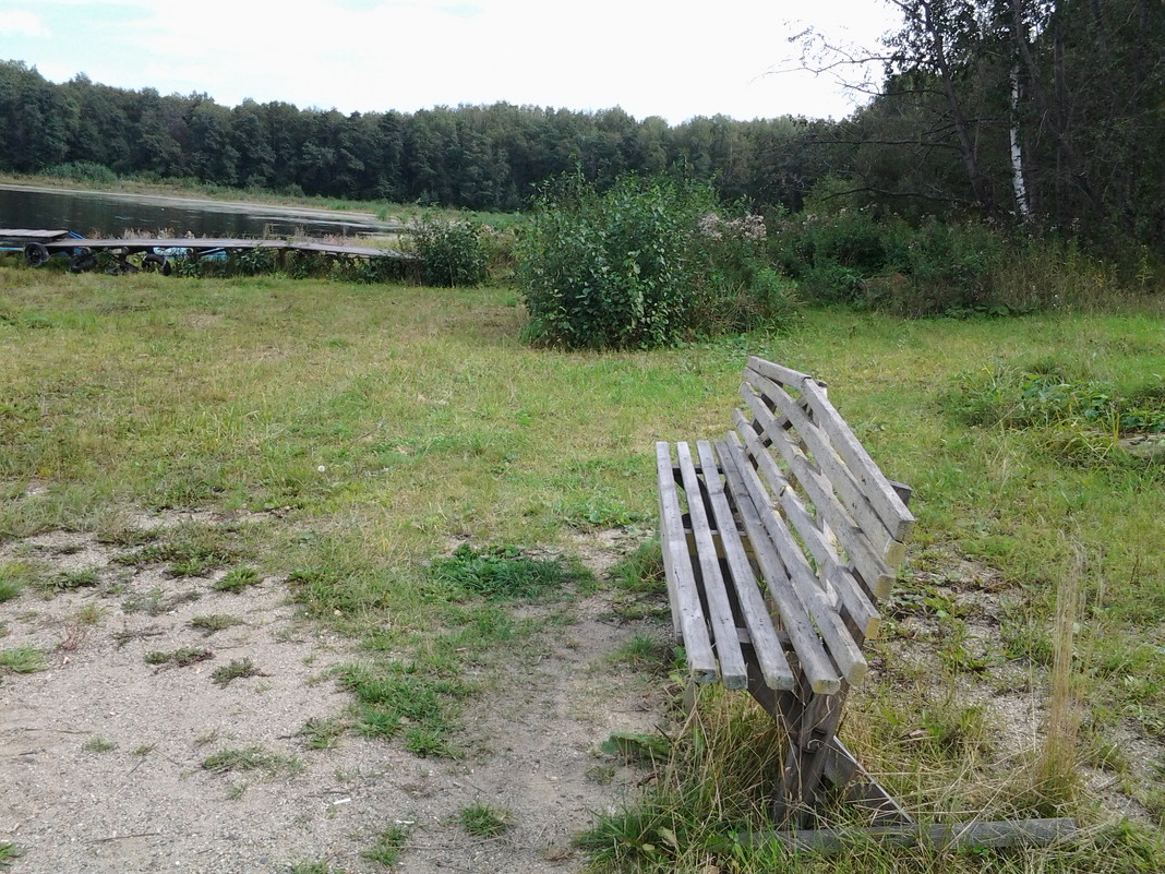 Скамейка на берегу. - Желтовская Татьяна Скамейка на берегу. - Желтовская Татьяна