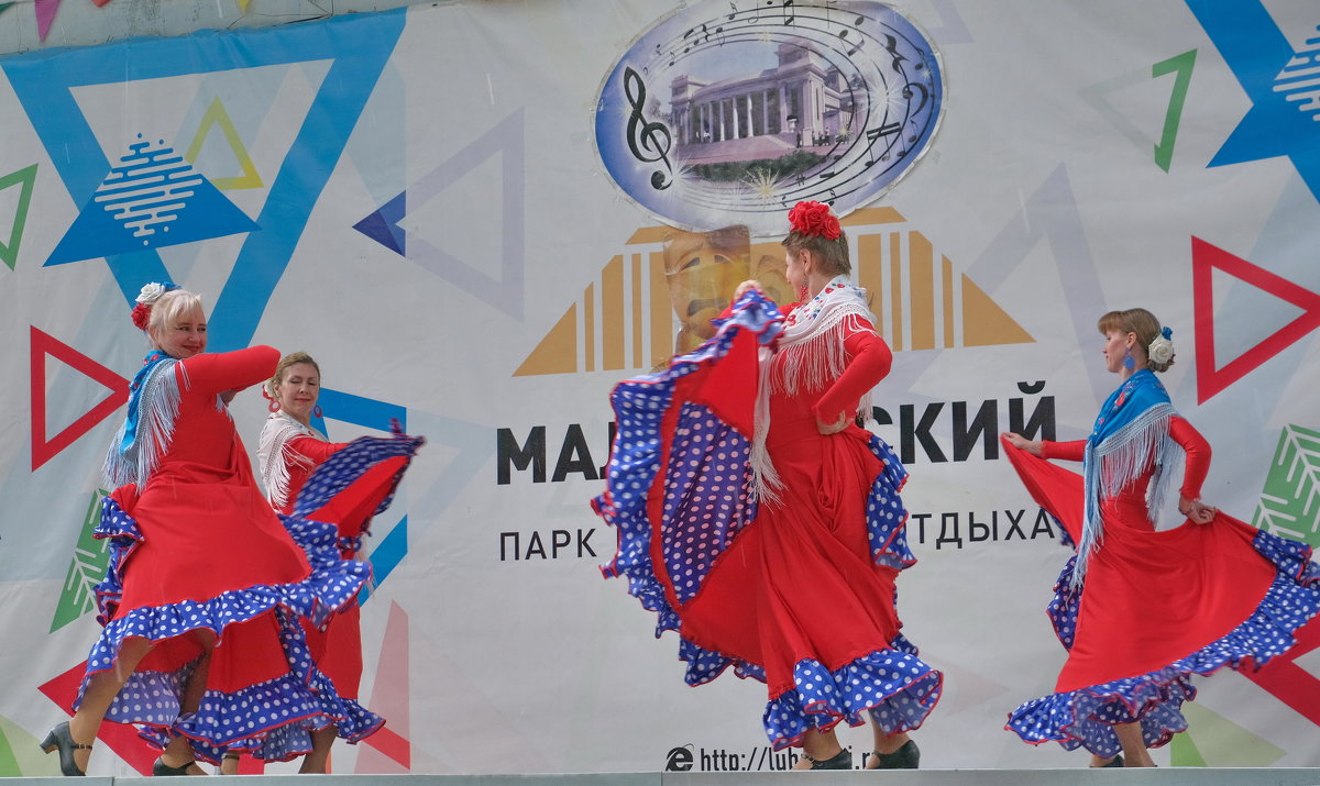 День  Театра в год Театра. Малаховка, Летний Парк. - Олег Пучков