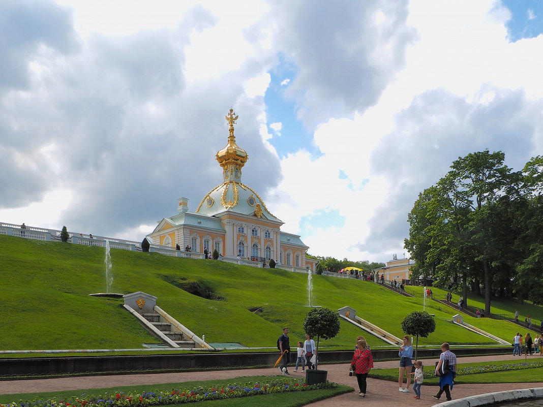 Прогулка по Петергофу - Евгений Седов