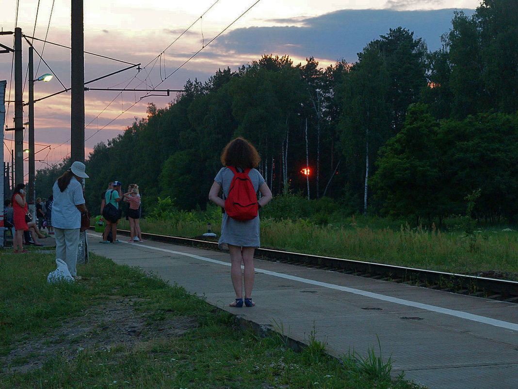 Вечерняя электричка - Владимир Безгрешнов