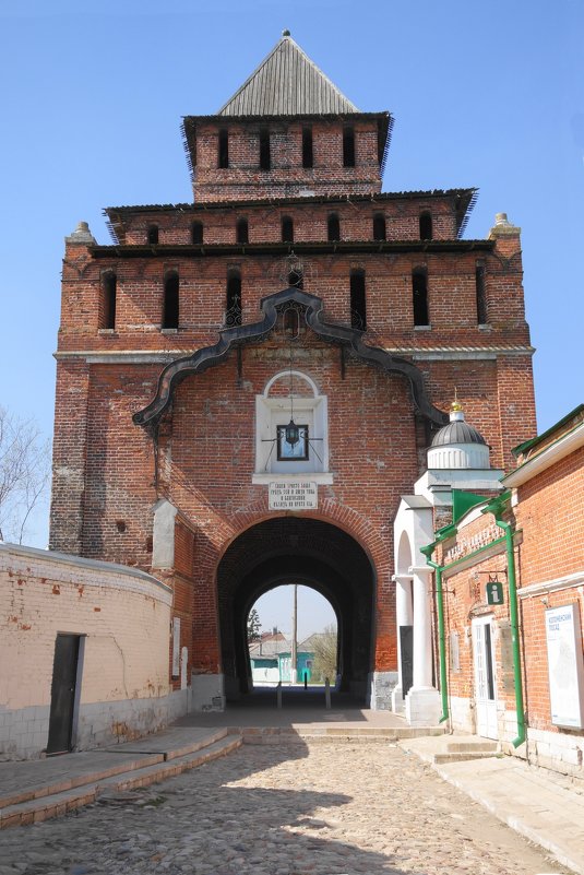 Коломенский Кремль, Пятницкие ворота - Маргарита Батырева