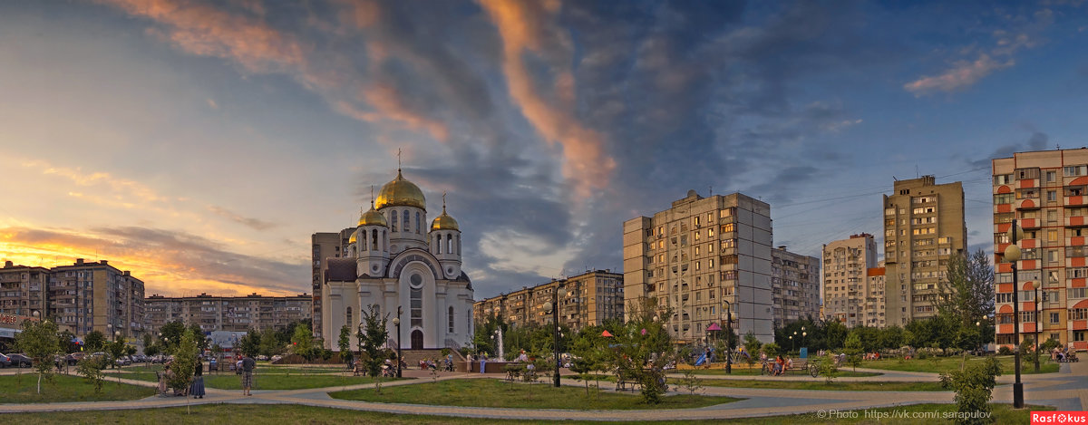 Вечерний сквер - Игорь Сарапулов