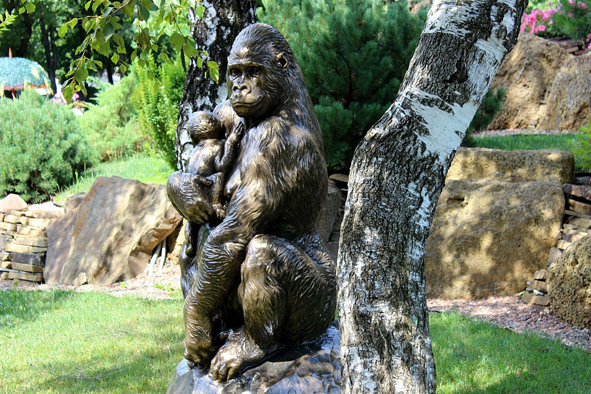 КОРМЯЩАЯ   МАТЬ - Анатолий Малобродский