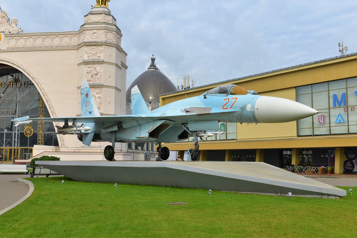 ВДНХ. Самолёт СУ-27 - Константин Анисимов