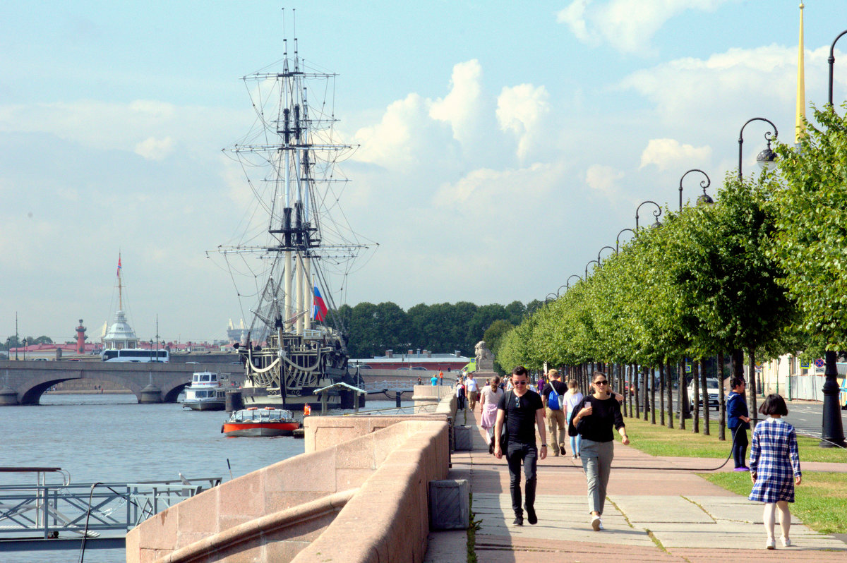 Вид на город с Петровской набережной  2 - Сергей 