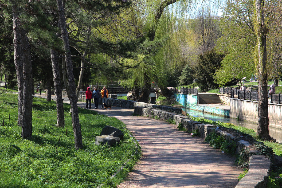 Набережная Салгира - Валентин Семчишин Набережная Салгира - Валентин Семчишин