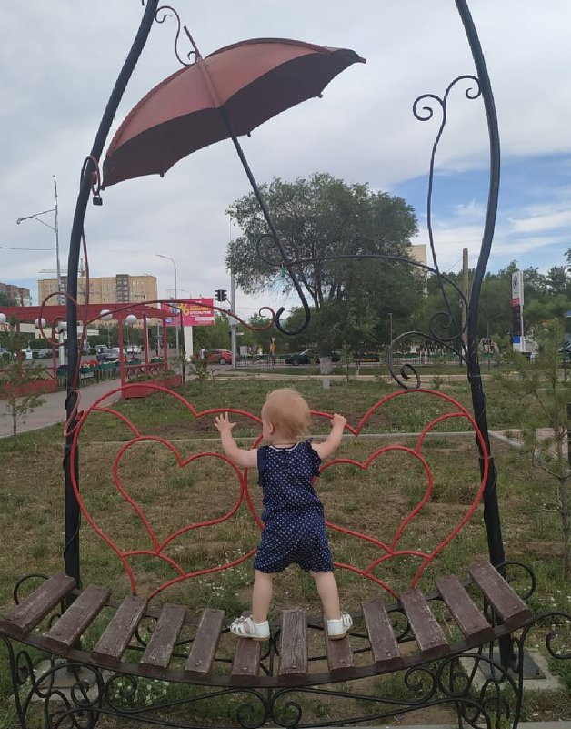 Папино и мамино сердца,дали жизнь маленькому сердечку... - Андрей Хлопонин