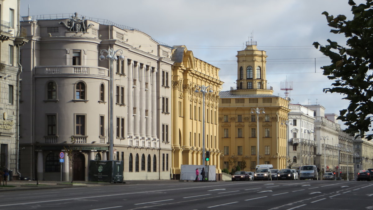 Городские улицы - Ирина Олехнович