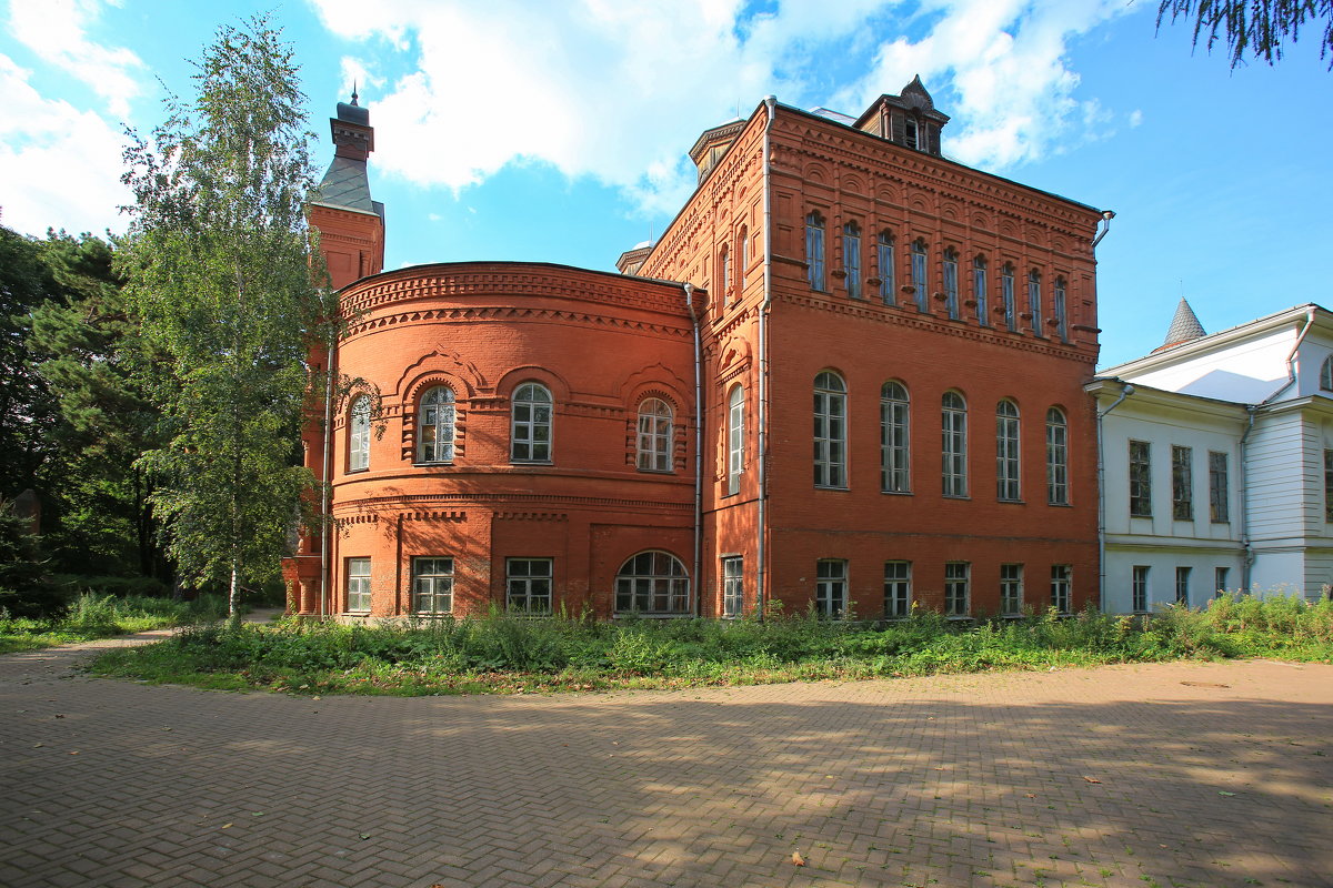 Усадьба Покровское- Стершнево  ,Москва - Ninell Nikitina