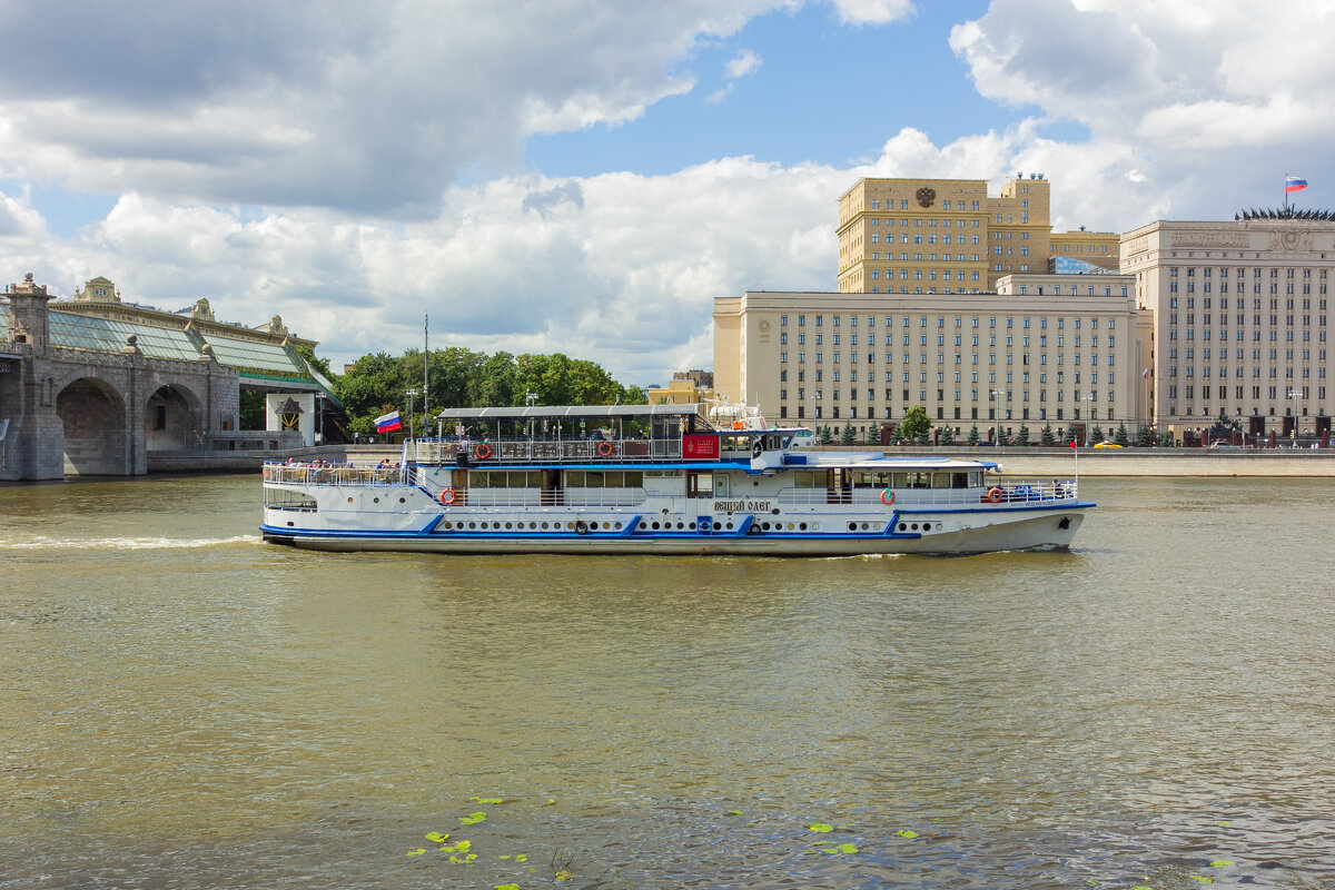 Кораблики Москвы-реки. - Борис Калитенко