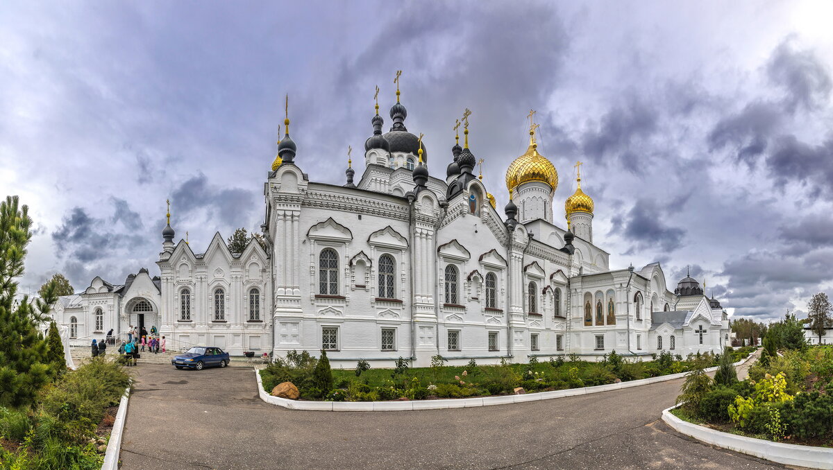 Осень -Волга.Кострома.Осень -Волга.Кострома.Богоявленский Анастасьевский монастырь. - юрий макаров