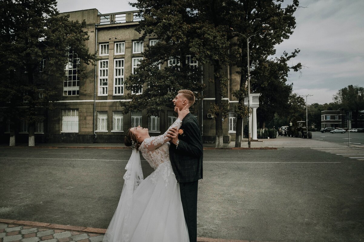 ***** - Diana Varich ***** - Diana Varich