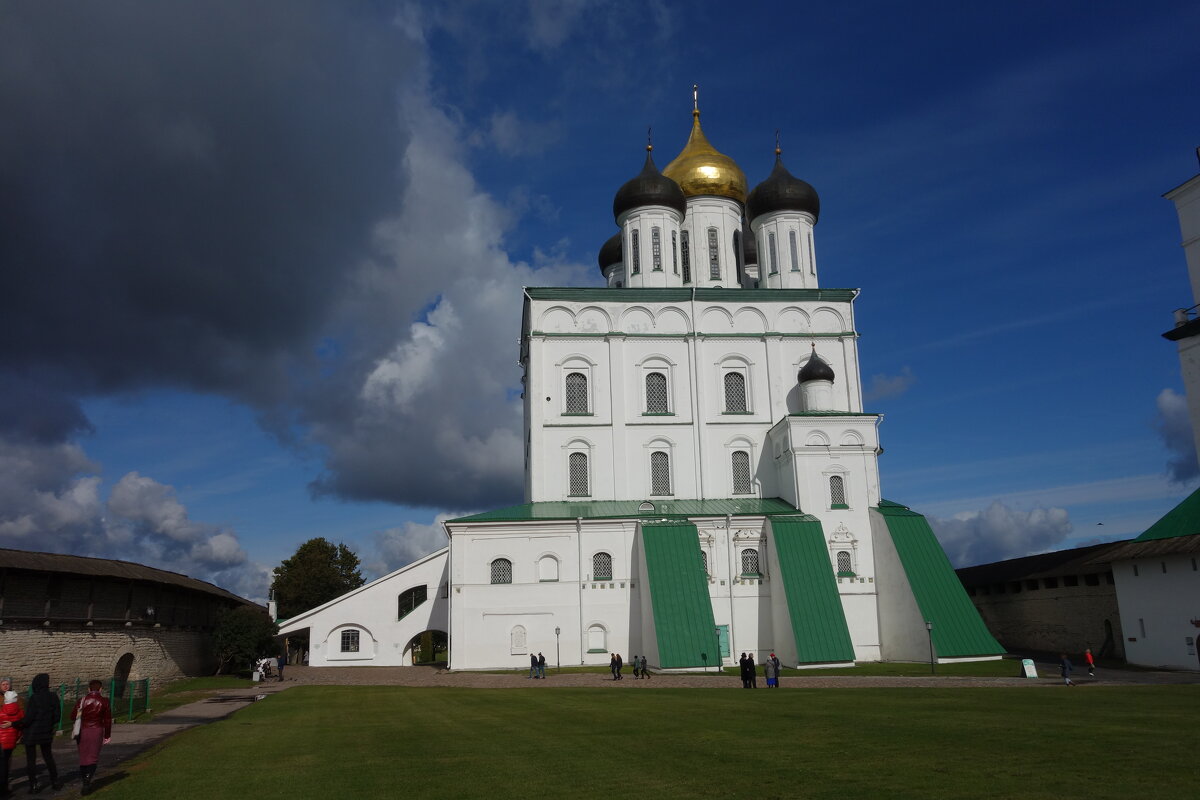 Псковский кремль - Nikolay Shumilov